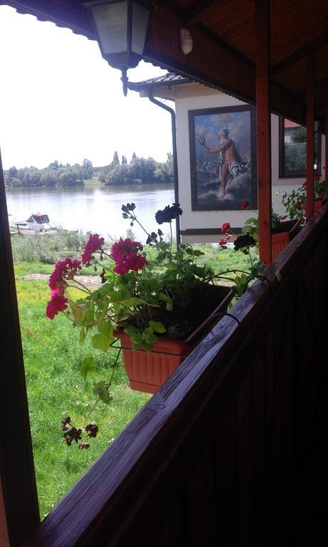 سريمسكا ميتروفيكا B&B Posejdon المظهر الخارجي الصورة